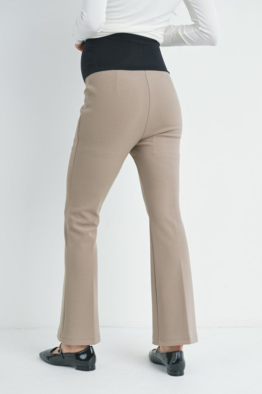 Pantalón de maternidad formal de pierna campana beige oscuro