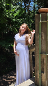 Artemisa  Vestido maternidad largo cruzado blanco