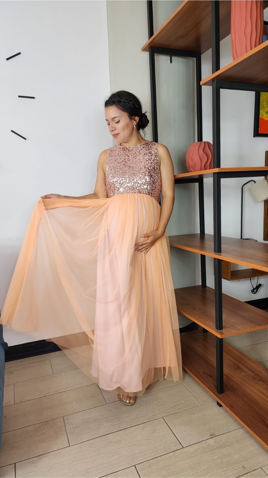 vestido de maternidad y post-maternidad con lentejuelas