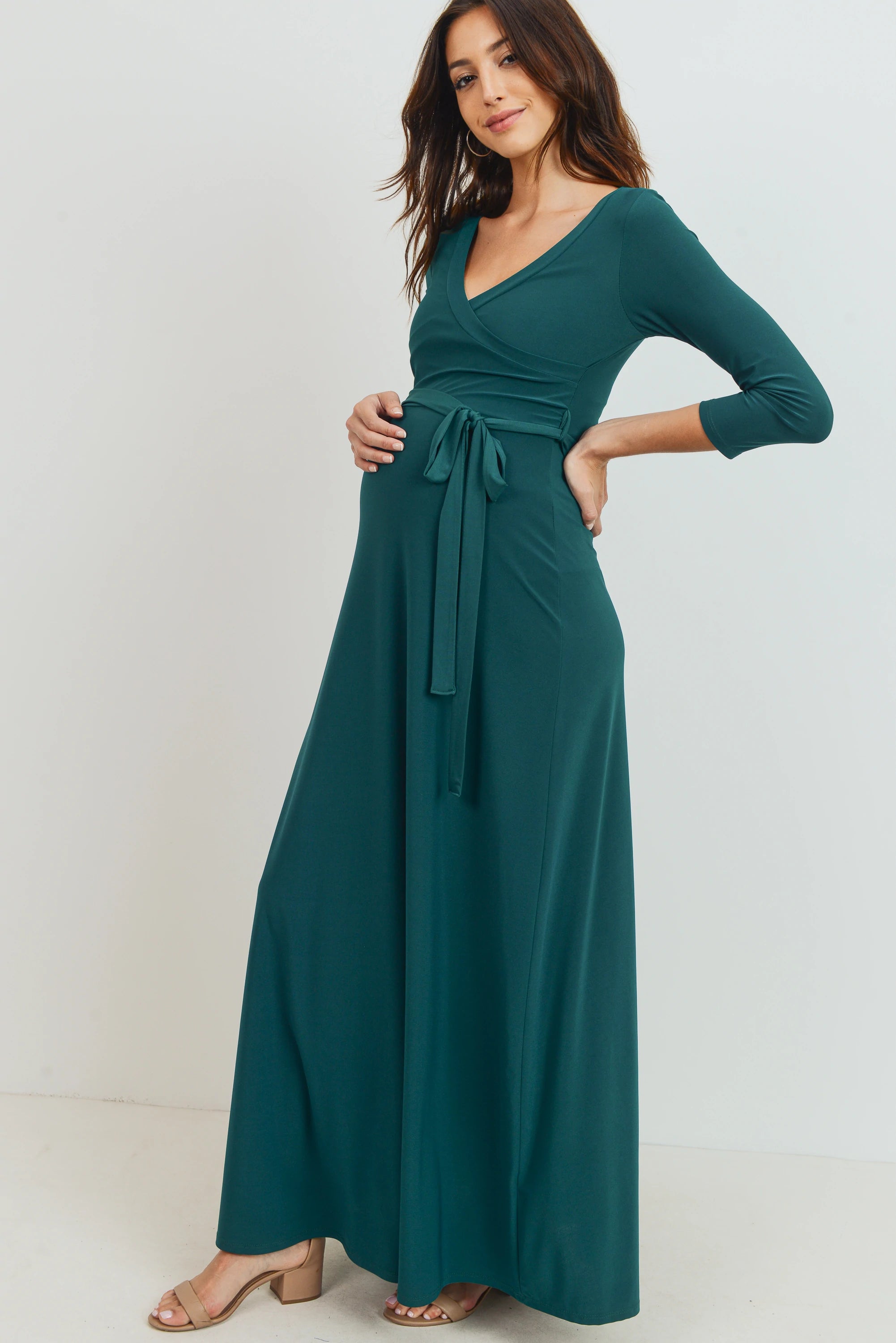 Lydia Vestido maternidad largo cruzado  verde esmeralda